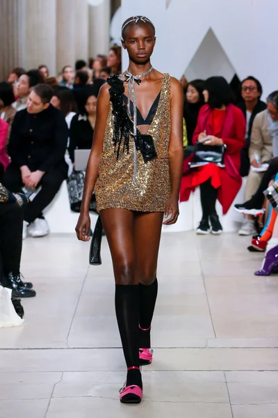 Look 52